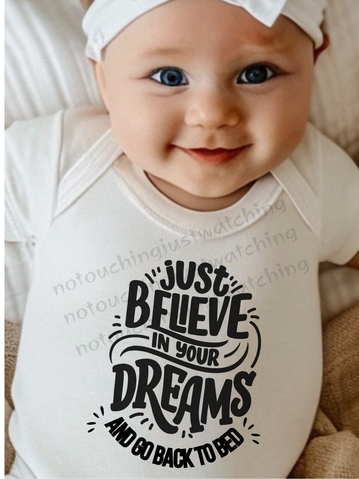 Baby BODYSUIT 100 % Cotton Believe in your Dreams